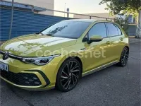 Usado VW Golf VIII R-line 150 CV (110 kW) 2022 Amarillo Berlina