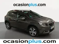 Usado Peugeot 2008 Allure 100 CV (73 kW) 2017 Gris SUV