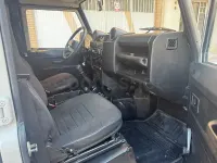 Usado Land Rover Defender 122 CV (89 kW) 2008 Gris / plata Familiar