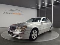 Usado Mercedes E320 Avantgarde 224 CV (164 kW) 2004 Gris / plata Familiar