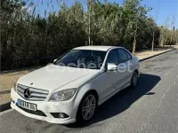 Usado Mercedes C200 Avantgarde 136 CV (100 kW) 2010 Blanco Berlina