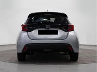 Usado Toyota Yaris Hybrid Active 116 CV (85 kW) 2024 Gris ágata Berlina