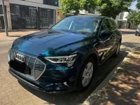 Usado Audi e-tron S-Line 300 kW (408 CV) 2021 Azul SUV