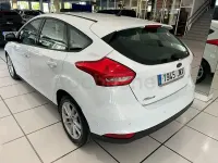 Usado Ford Focus Trend 120 CV (88 kW) 2016 Blanco Berlina