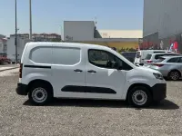 Usado Citroën Berlingo 102 CV (75 kW) 2021 Blanco Monovolumen