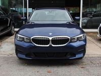 Usado BMW 318 150 CV (110 kW) 2020 Azul Familiar
