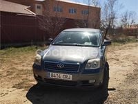 Usado Toyota Avensis Executive 116 CV (85 kW) 2004 Gris / plata Berlina