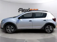 Usado Dacia Sandero Comfort 95 CV (69 kW) 2020 Gris Berlina