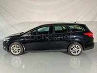 Usado Ford Focus Trend 125 CV (91 kW) 2016 Negro Familiar