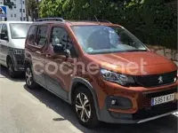 Usado Peugeot Rifter Allure 130 CV (95 kW) 2019 Granate Monovolumen