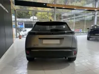 Usado Peugeot 2008 Allure 102 CV (75 kW) 2025 Gris SUV