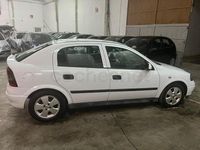 Usado Opel Astra Elegance 105 CV (77 kW) 2004 Blanco Berlina