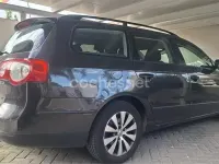 Usado VW Passat Advance 110 CV (80 kW) 2010 Marrón Familiar