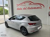 Usado Seat Leon Style 131 CV (96 kW) 2019 Plateado Utilitario