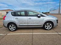 Usado Peugeot 3008 Access 115 CV (84 kW) 2013 Gris / plata Berlina