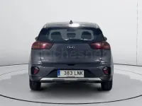 Usado Kia Niro 141 CV (103 kW) 2021 Gris / plata SUV