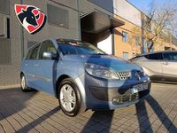 Usado Renault Grand Scénic II Authentique 120 CV (88 kW) 2004 Beige Monovolumen