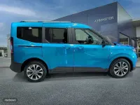 Nuevo Ford Tourneo Courier Titanium 125 CV (91 kW) 2026 Rojo Monovolumen