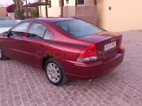 Usado Volvo S60 Momentum 163 CV (119 kW) 2008 Granate Berlina