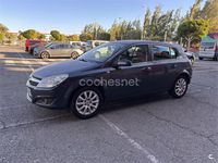 Usado Opel Astra Enjoy 115 CV (84 kW) 2009 Gris / plata Berlina