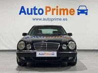 Usado Mercedes E270 Elegance 170 CV (125 kW) 2001 Negro Berlina