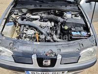 Usado Seat Ibiza Stella 90 CV (66 kW) 2000 Gris / plata Berlina