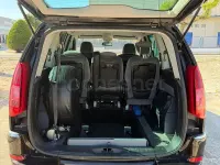 Usado Peugeot 807 Active 136 CV (100 kW) 2012 Negro Monovolumen