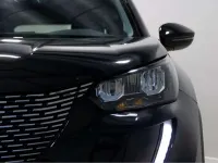 Usado Peugeot 2008 Allure 131 CV (96 kW) 2022 Negro SUV