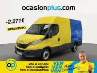Usado Iveco Daily 156 CV (114 kW) 2021 Amarillo Berlina