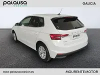 Usado Skoda Fabia Selection 95 CV (69 kW) 2025 Blanco Utilitario