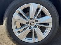 Usado Skoda Karoq Selection 116 CV (85 kW) 2025 Plateado SUV