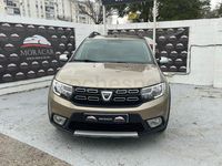 Usado Dacia Sandero Comfort 95 CV (69 kW) 2020 Marrón Berlina