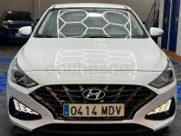 Usado Hyundai i30 110 CV (80 kW) 2023 Blanco Berlina