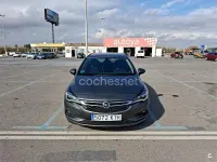 Usado Opel Astra Innovation 150 CV (110 kW) 2019 Gris / plata Familiar