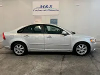 Usado Volvo S40 Momentum 115 CV (84 kW) 2012 Gris / plata Berlina