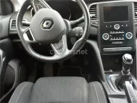 Usado Renault Mégane LIMITED 115 CV (84 kW) 2019 Blanco Berlina