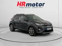 Usado Kia Stonic 120 CV (88 kW) 2019 Gris SUV