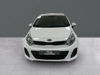 Usado Kia Rio 77 CV (56 kW) 2017 Blanco Berlina