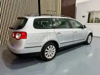 Usado VW Passat Advance 105 CV (77 kW) 2007 Gris / plata Familiar