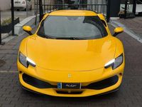 Usado Ferrari 296 829 CV (609 kW) 2023 Amarillo Coupe