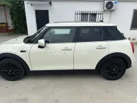 Usado Mini ONE 102 CV (75 kW) 2019 Beige Utilitario