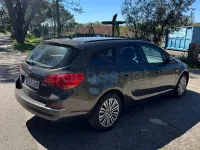 Usado Opel Astra Excellence 110 CV (80 kW) 2015 Gris / plata Familiar