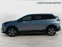 Usado Peugeot 5008 Allure 130 CV (95 kW) 2021 Gris / plata SUV
