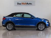 Usado VW T-Roc Cabriolet Style 150 CV (110 kW) 2021 Azul Descapotable