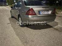 Usado Mercedes C270 Avantgarde 170 CV (125 kW) 2003 Beige Berlina