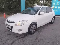 Usado Hyundai i30 Comfort 109 CV (80 kW) 2007 Blanco Utilitario
