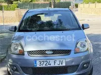 Usado Ford Fiesta 90 CV (66 kW) 2006 Azul Utilitario