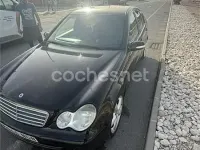 Usado Mercedes C200 Classic 122 CV (89 kW) 2006 Negro Familiar