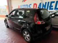 Usado Renault Scénic 105 CV (77 kW) 2010 Negro Monovolumen
