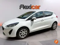 Usado Ford Fiesta Trend 75 CV (55 kW) 2021 Blanco Utilitario
